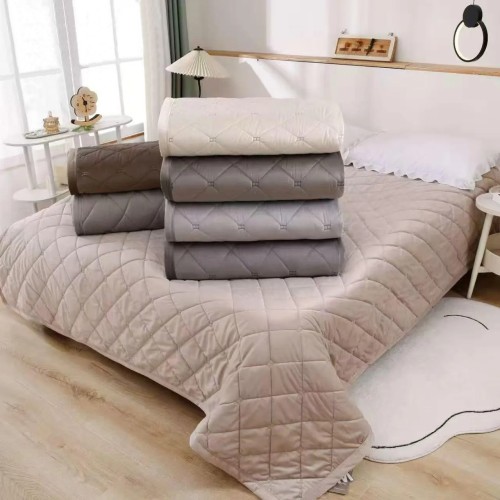 Покрывало велюр А 457 в ассортименте из Иваново